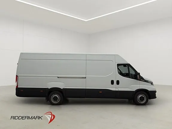 Iveco Daily 2023 photo 2