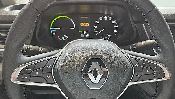 Renault Trafic 2024 photo 4