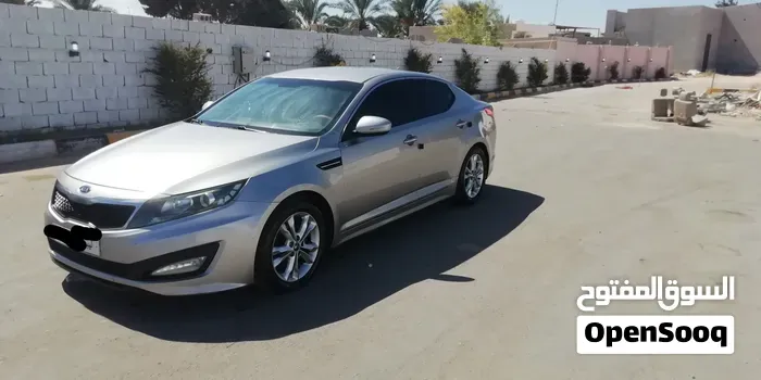Kia K5 2012 photo 2