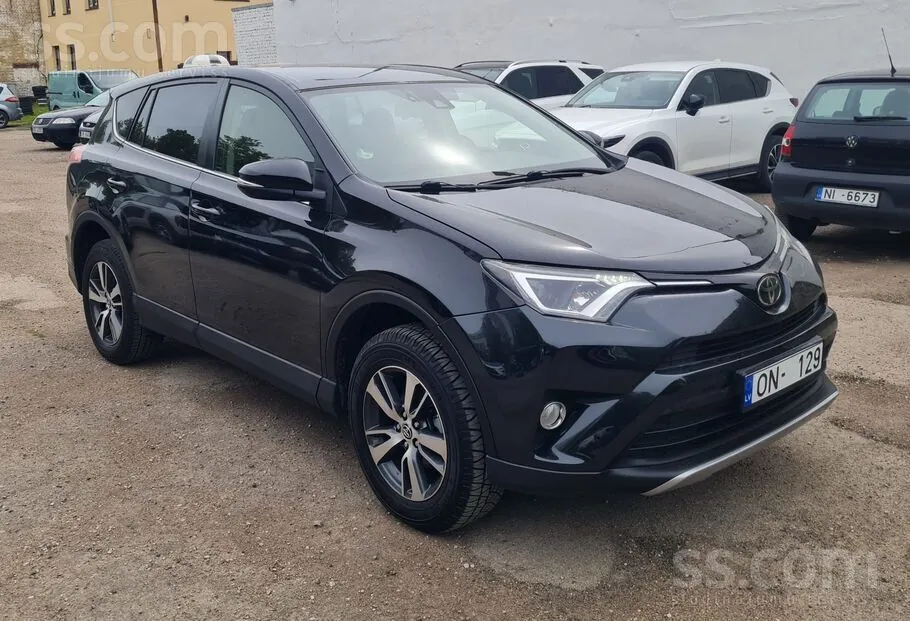 Toyota Rav4 2017 photo 3