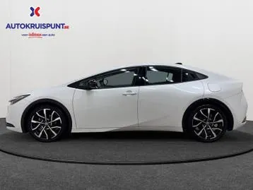 Toyota Prius 2023 photo 2