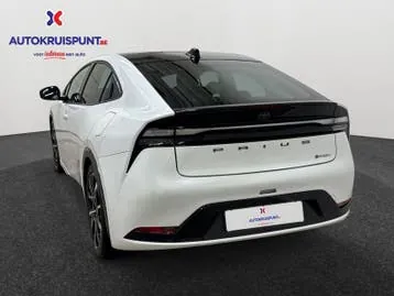 Toyota Prius 2023 photo 3