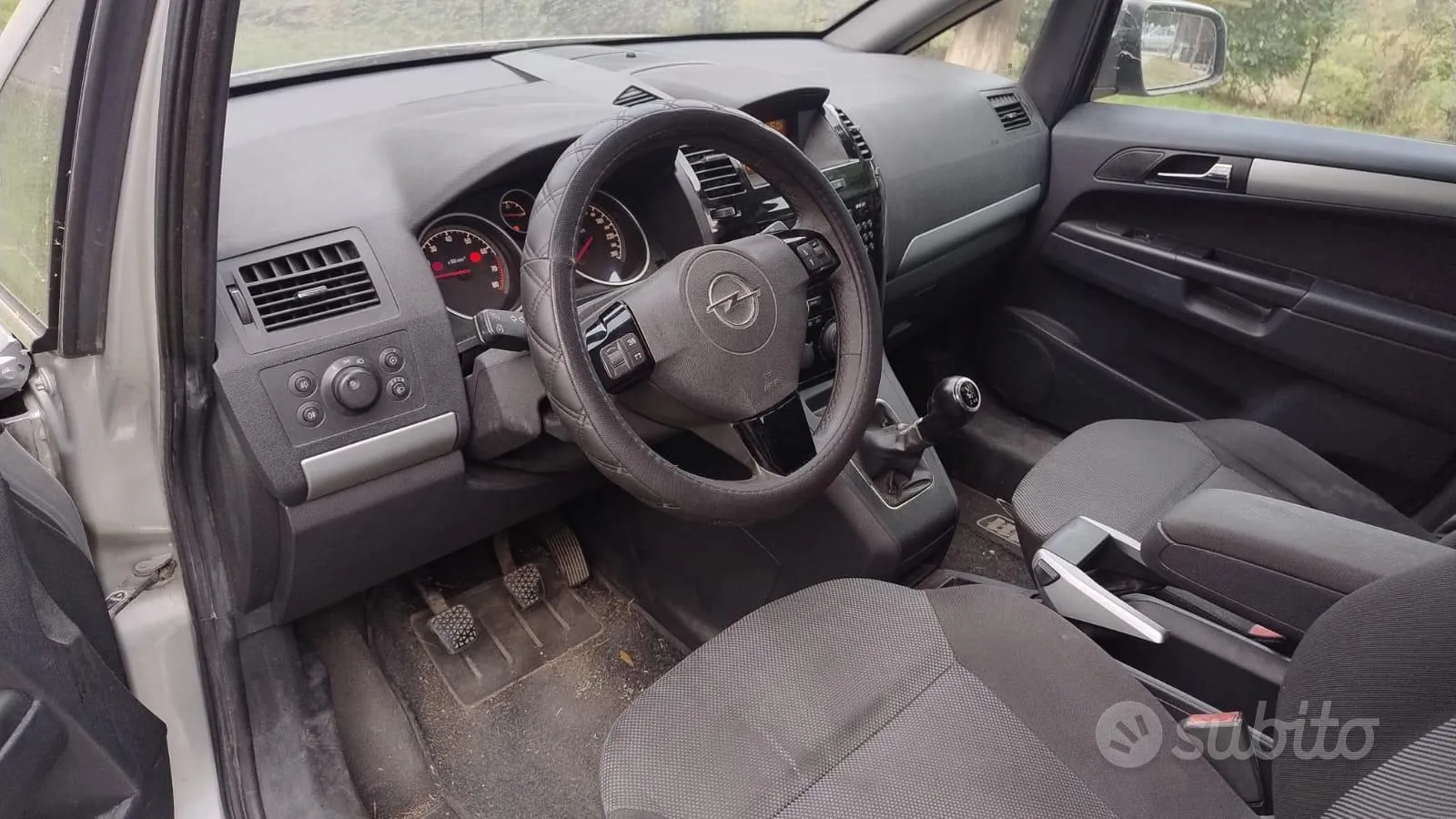 Opel Zafira 2010 photo 5
