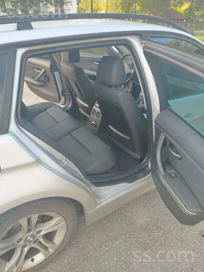 BMW 318 2008 photo 5