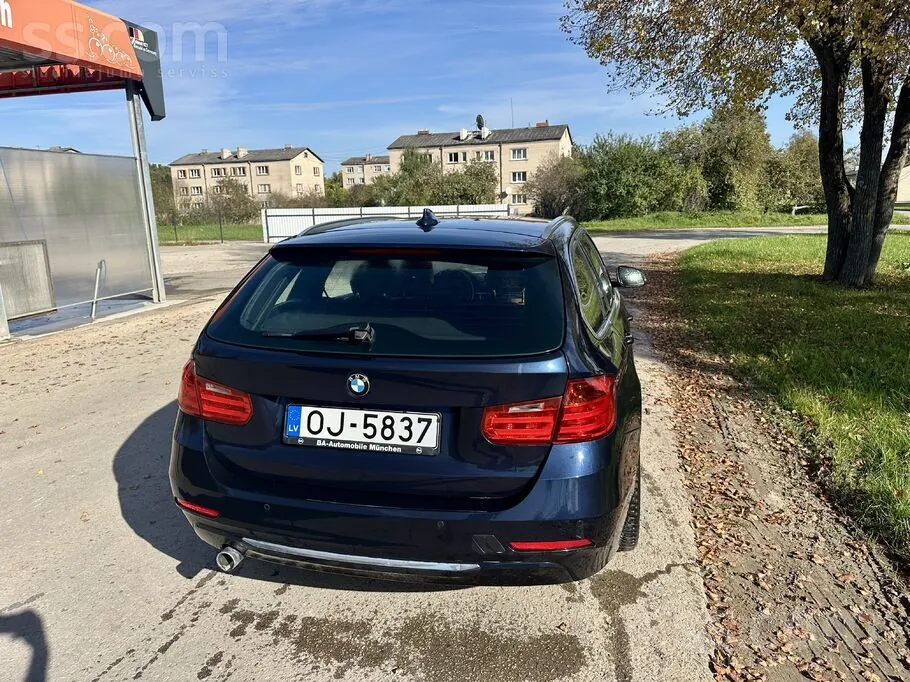 BMW 318D 2013 photo 2