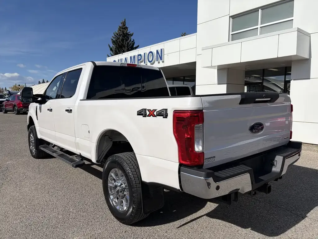 Ford F-250 Super Duty Lariat 2017 photo 4