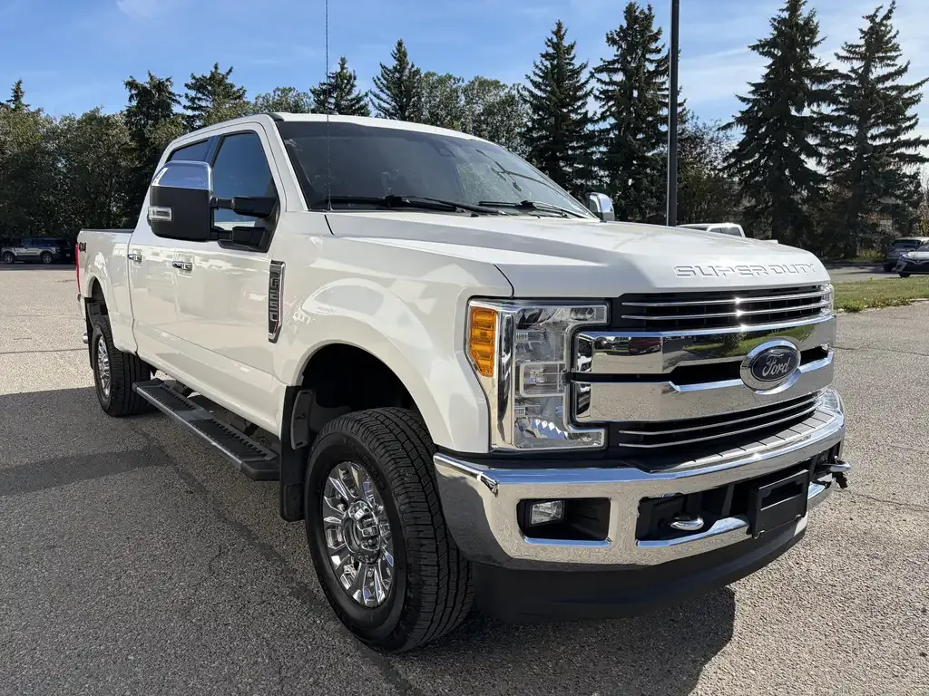 Ford F-250 Super Duty Lariat 2017 photo 3