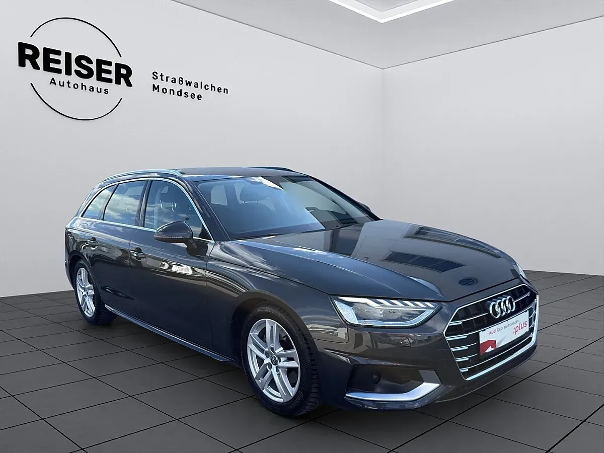 Audi A4 2022 photo 2