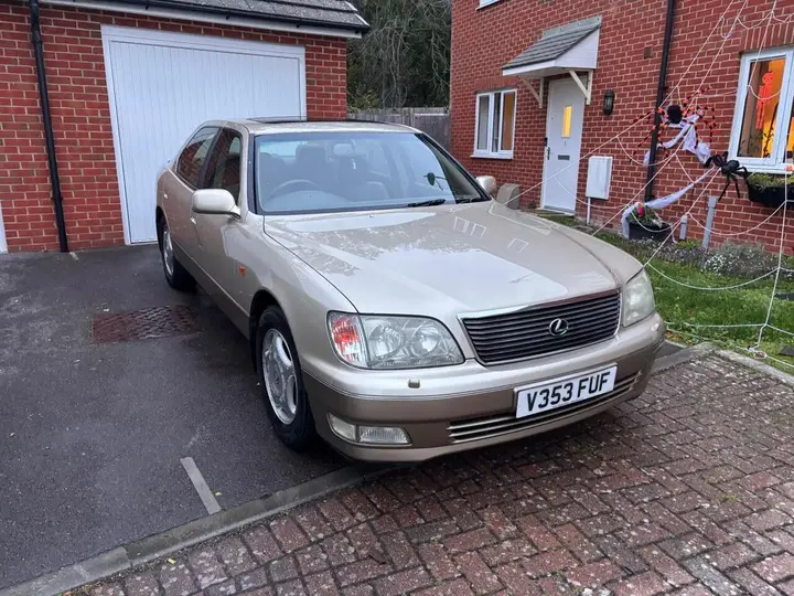 Lexus Ls400