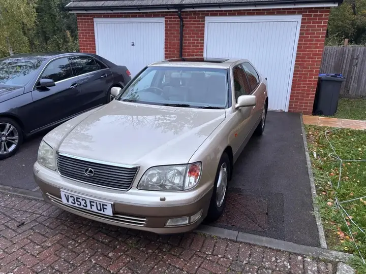 Lexus Ls400 2000 photo 2