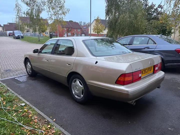 Lexus Ls400 2000 photo 3