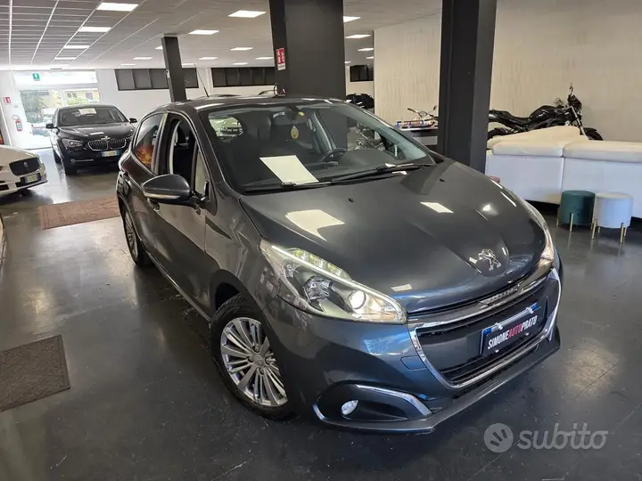 Peugeot 208 2017 photo 5
