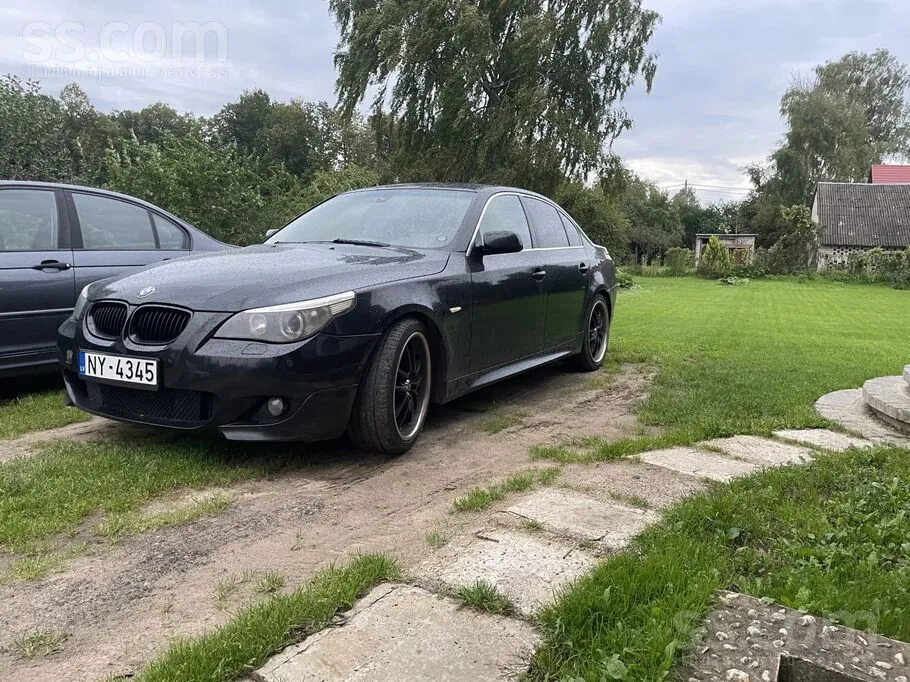 BMW 530 2003 photo 2