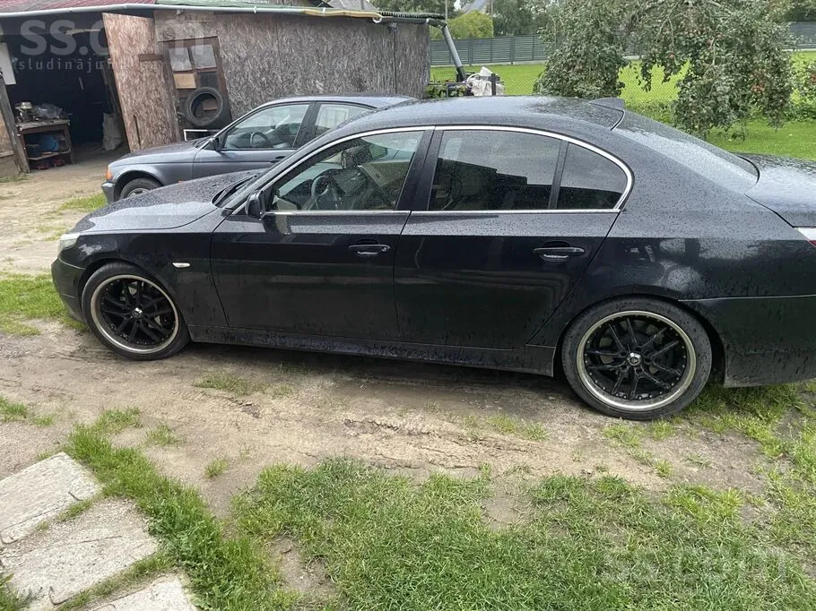 BMW 530 2003 photo 5
