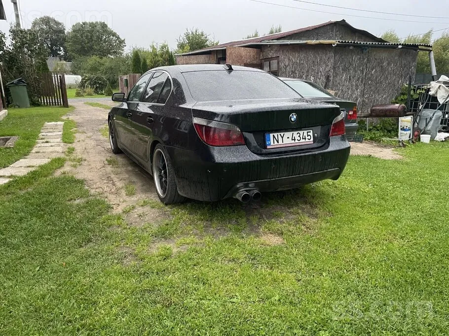 BMW 530 2003 photo 3