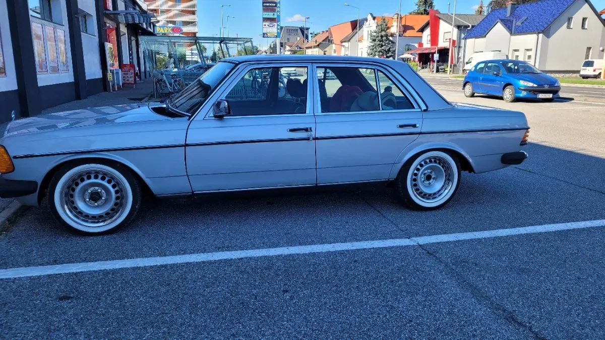 Mercedes-Benz E-Class 1983 photo 2