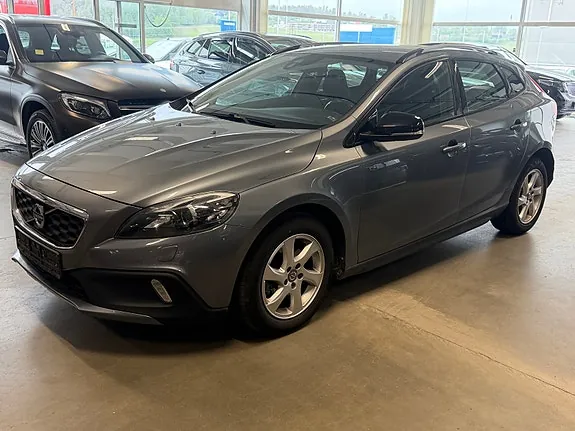 Volvo V40 2015 photo 3