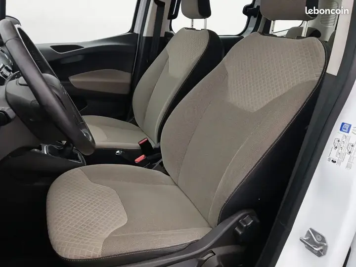 Ford Tourneo Courier 2019 photo 3