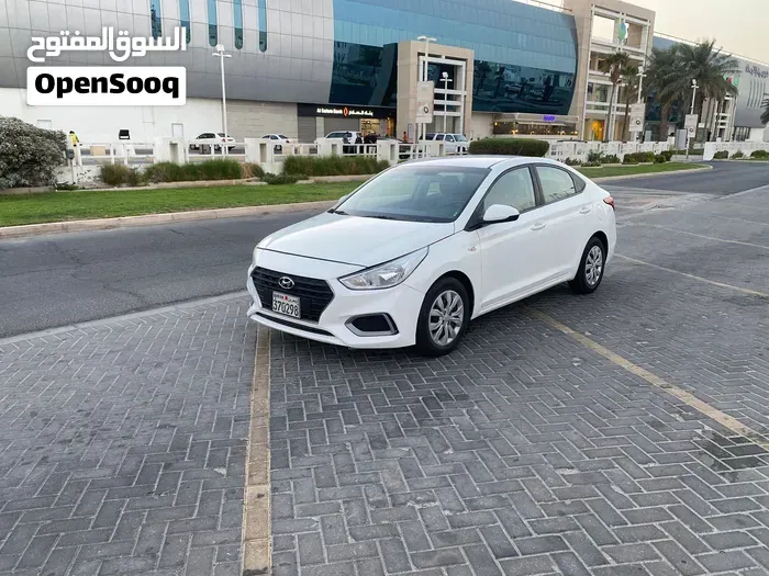 Hyundai Accent 2018 photo 5