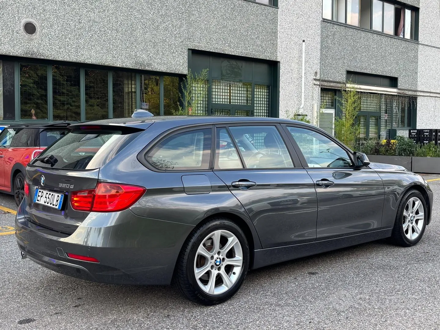 BMW 320D 2012 photo 5