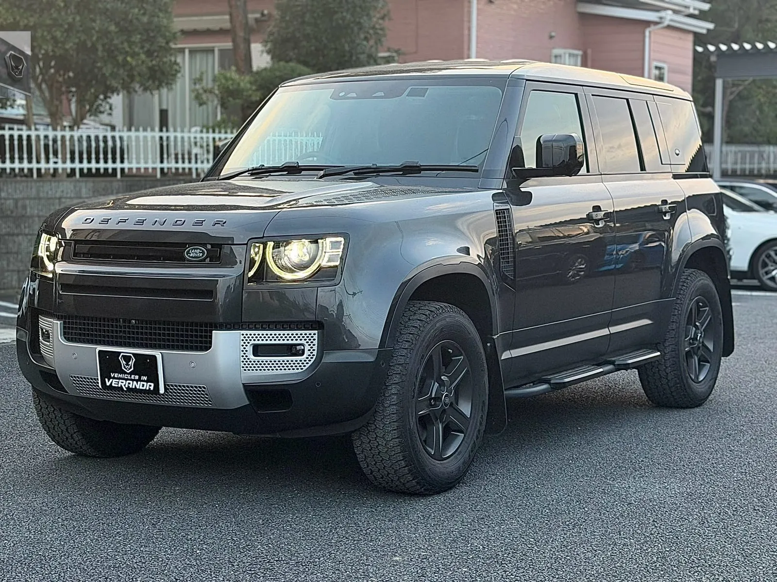 Land Rover Defender