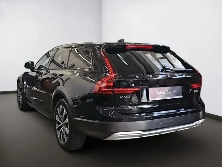 Volvo V90 2024 photo 2