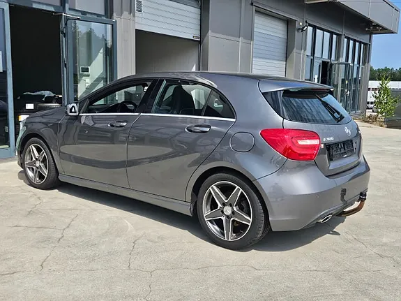 Mercedes-Benz A180 D 2013 photo 3