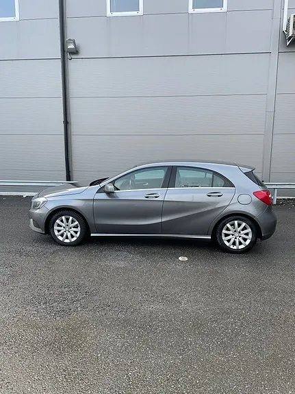 Mercedes-Benz A200