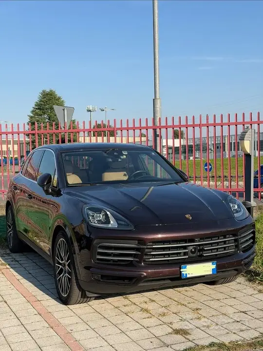 Porsche Cayenne 2019 photo 2