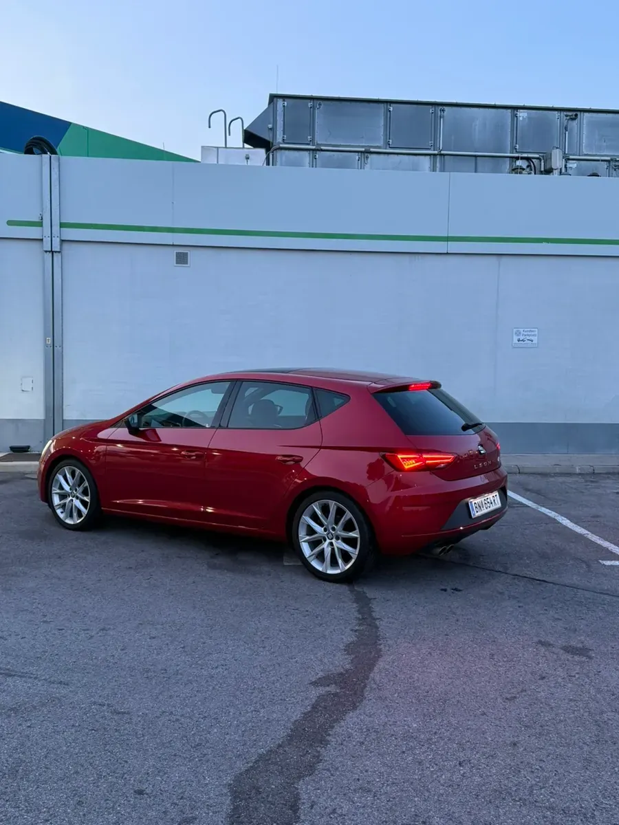Seat Leon 2020 photo 3