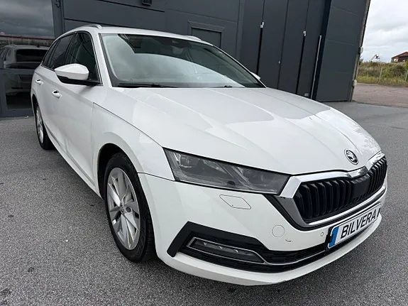 Skoda Octavia 2022 photo 3