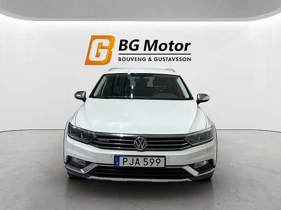Volkswagen Passat Alltrack 2017 photo 2