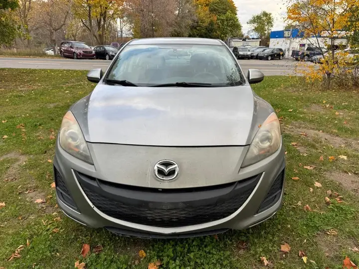 Mazda Mazda3 2011 photo 2