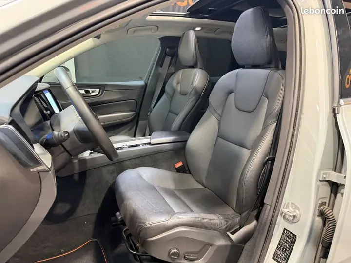 Volvo Xc60 2023 photo 5
