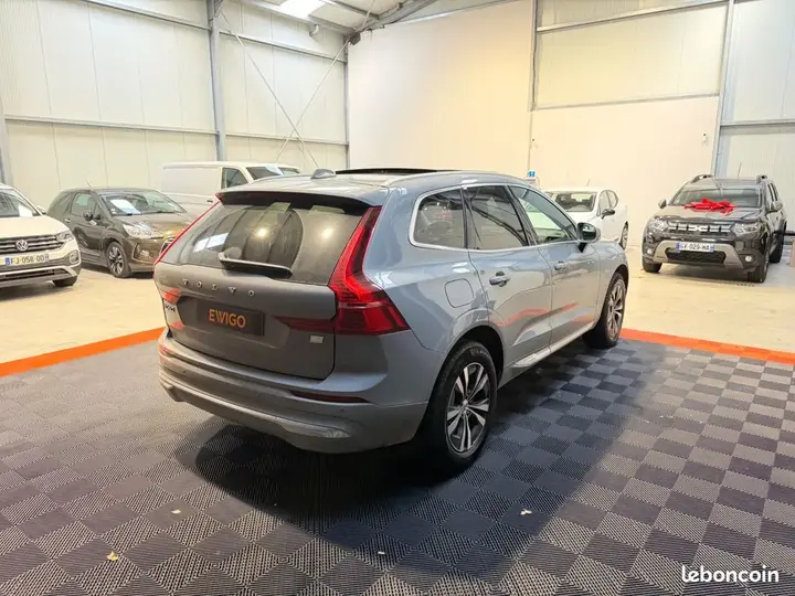 Volvo Xc60 2023 photo 2