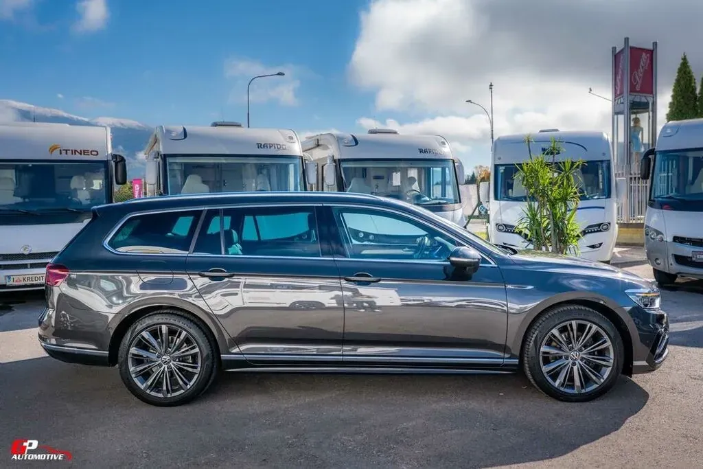 Volkswagen Passat 2022 photo 5