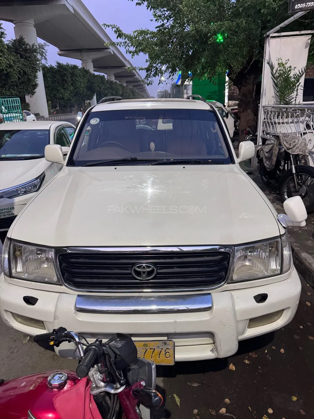 Toyota Land Cruiser