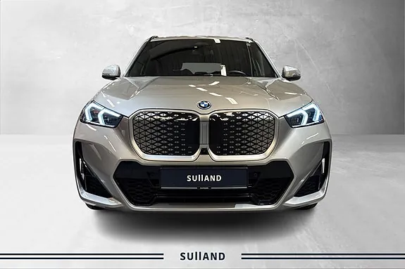 BMW Ix1 2026 photo 5