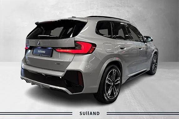 BMW Ix1 2026 photo 4