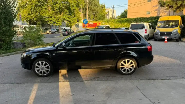 Audi A4 2007 photo 2