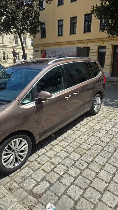 Volkswagen Sharan 2011 photo 3