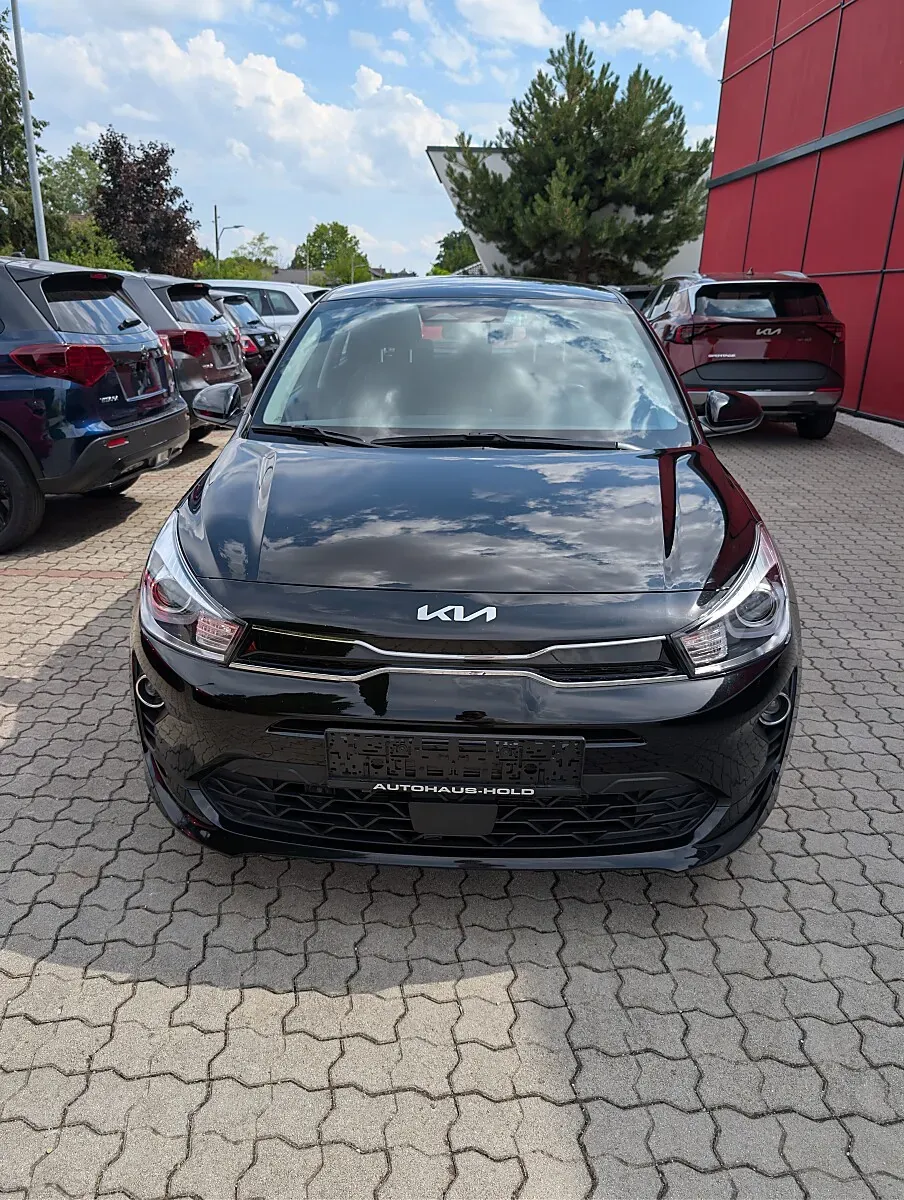 Kia Rio 2023 photo 2
