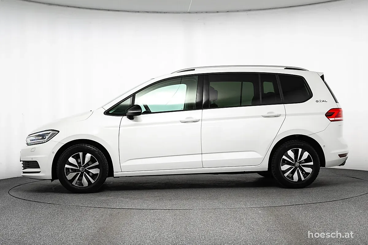 Volkswagen Touran 2025 photo 3