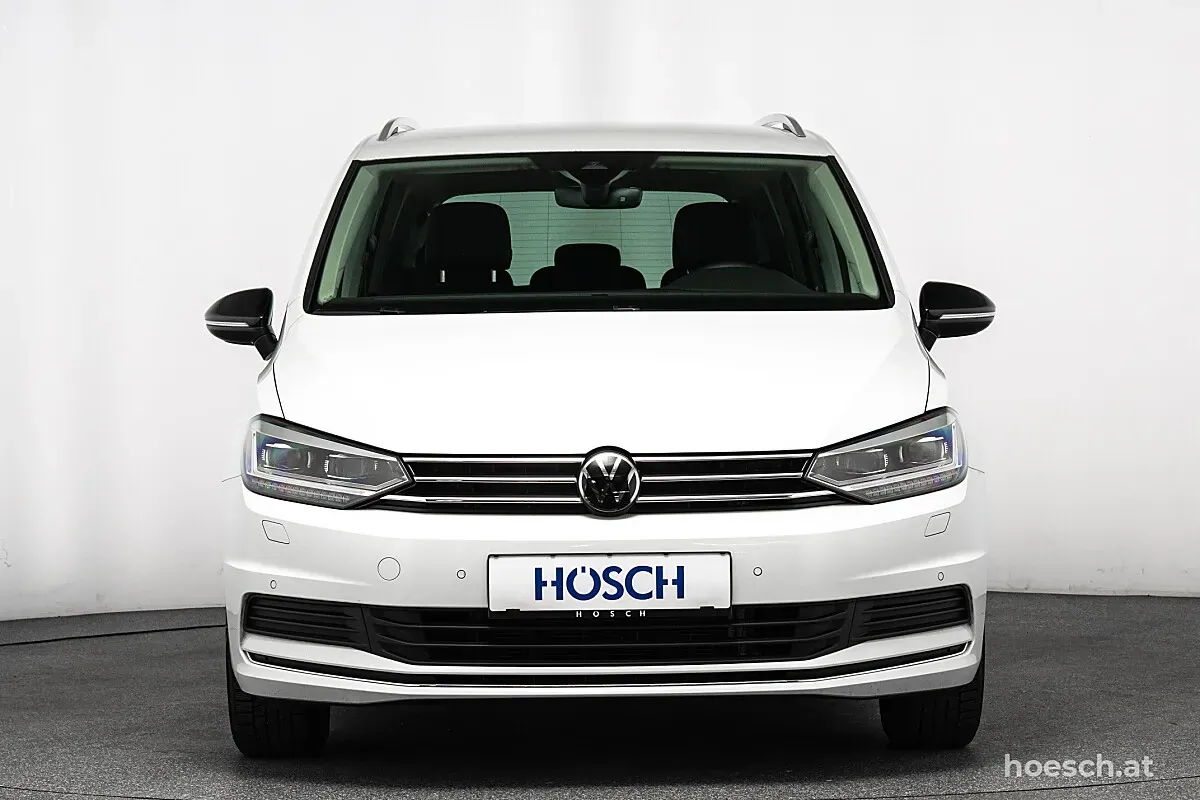 Volkswagen Touran 2025 photo 2