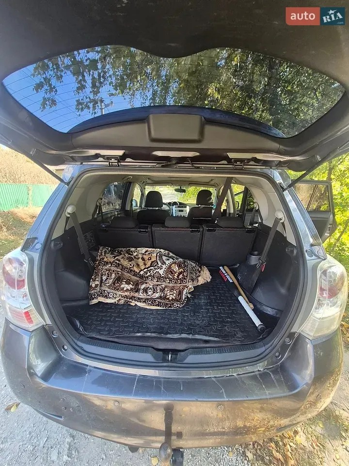 Toyota Verso 2011 photo 4