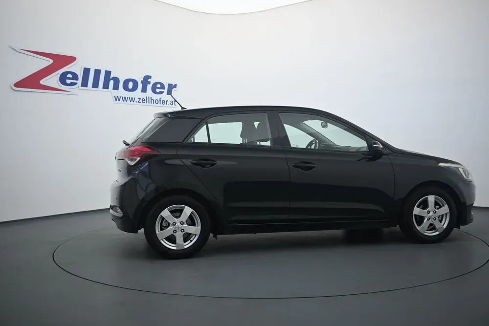 Hyundai I20 2016 photo 3