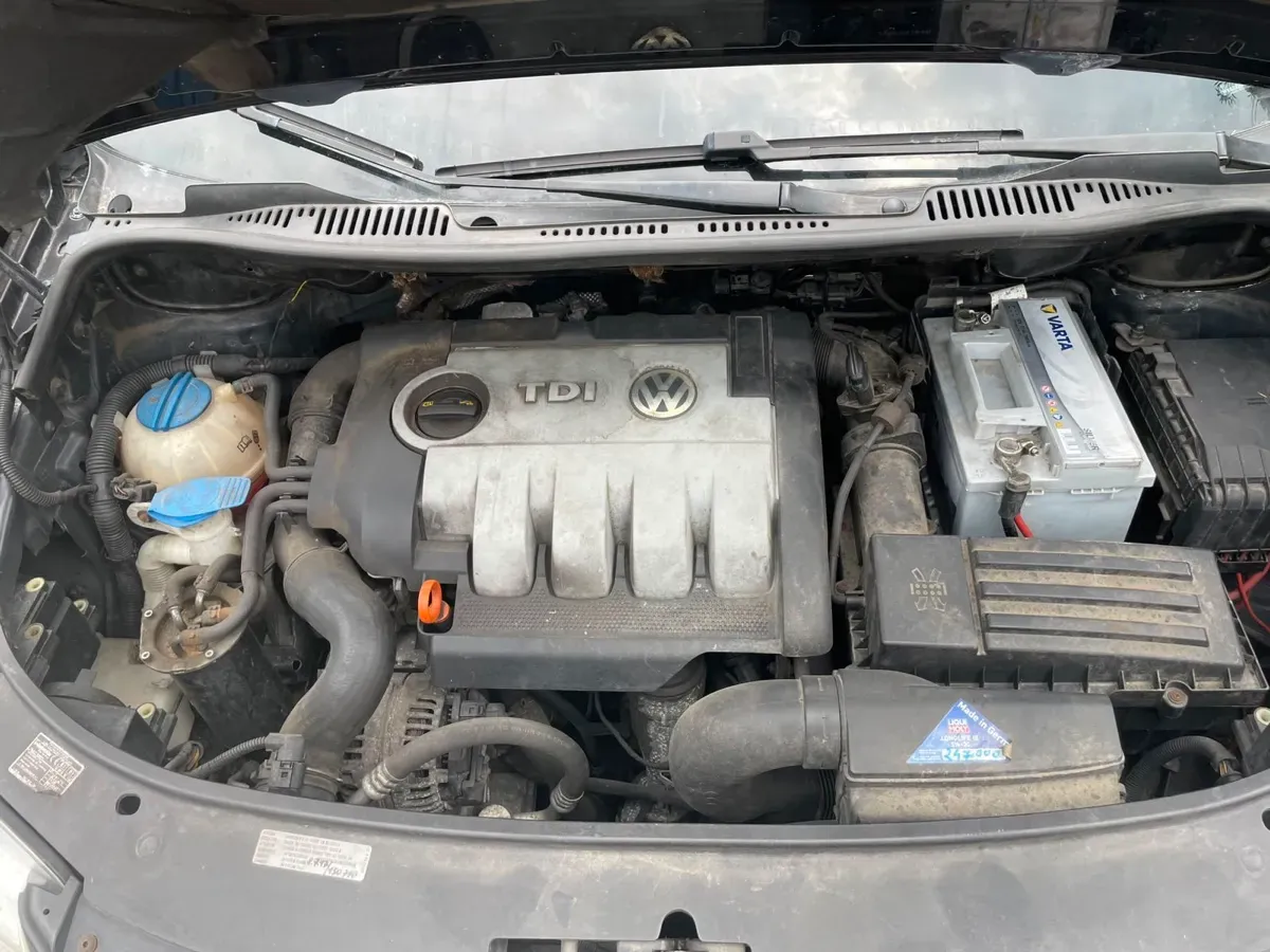 Volkswagen Touran 2007 photo 3