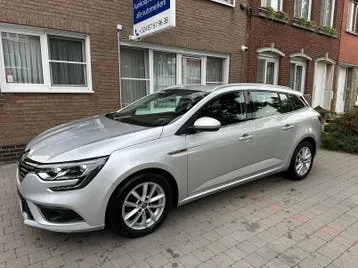 Renault Megane 2019 photo 2