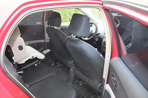 Toyota Yaris 2010 photo 5