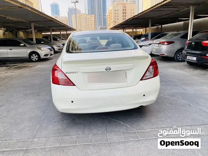 Nissan Sunny 2012 photo 3